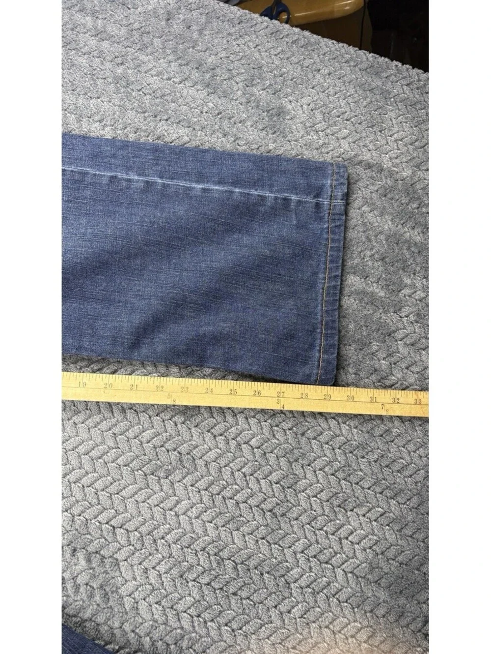 Tommy Bahama Mens Standard Bootcut Jeans 40x32 Blue Denim 100% Cotton (0086)